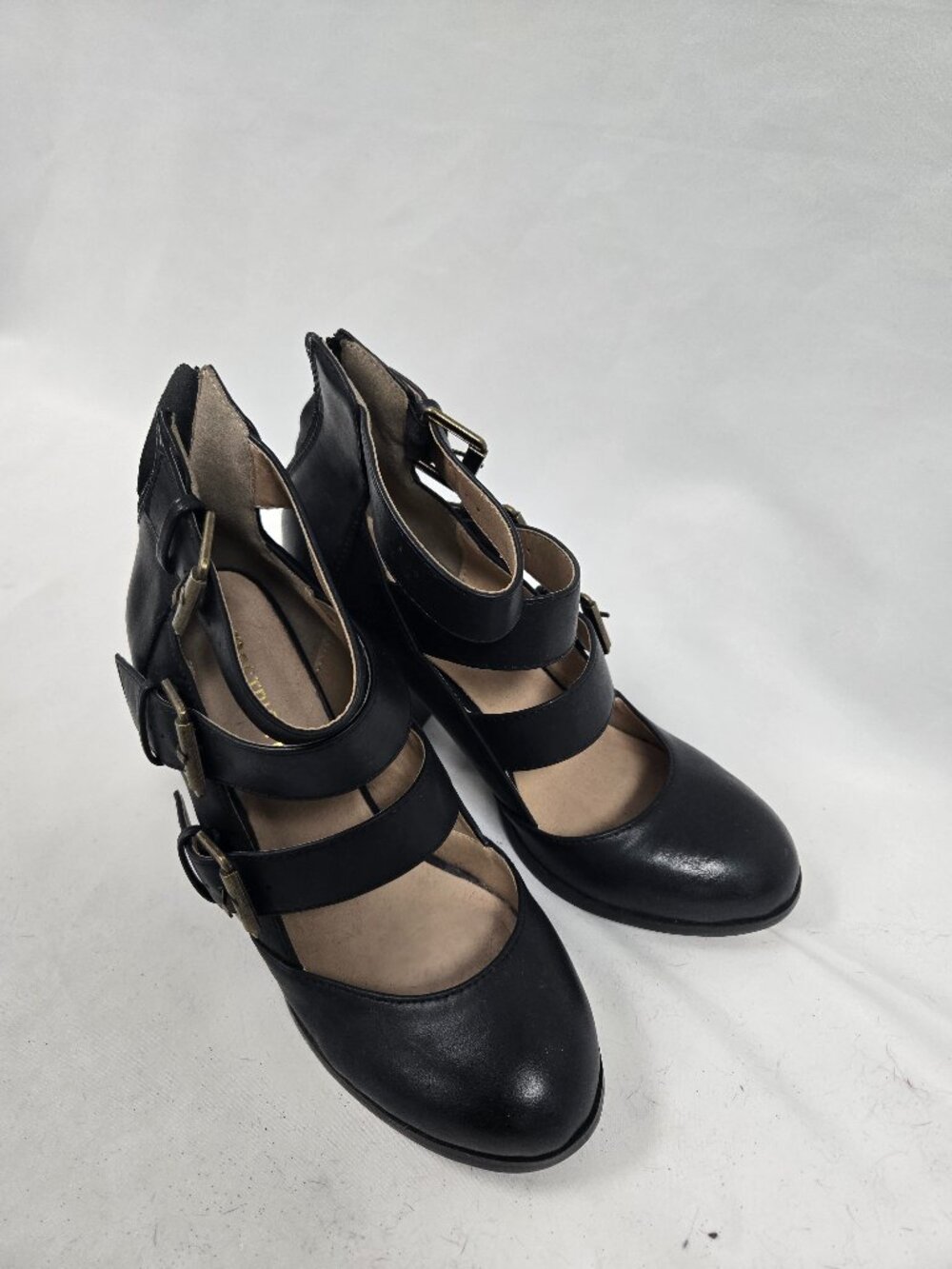 pre-owned  RESTRICTED Mary Janes chunky strappy pumps/heel closed toe